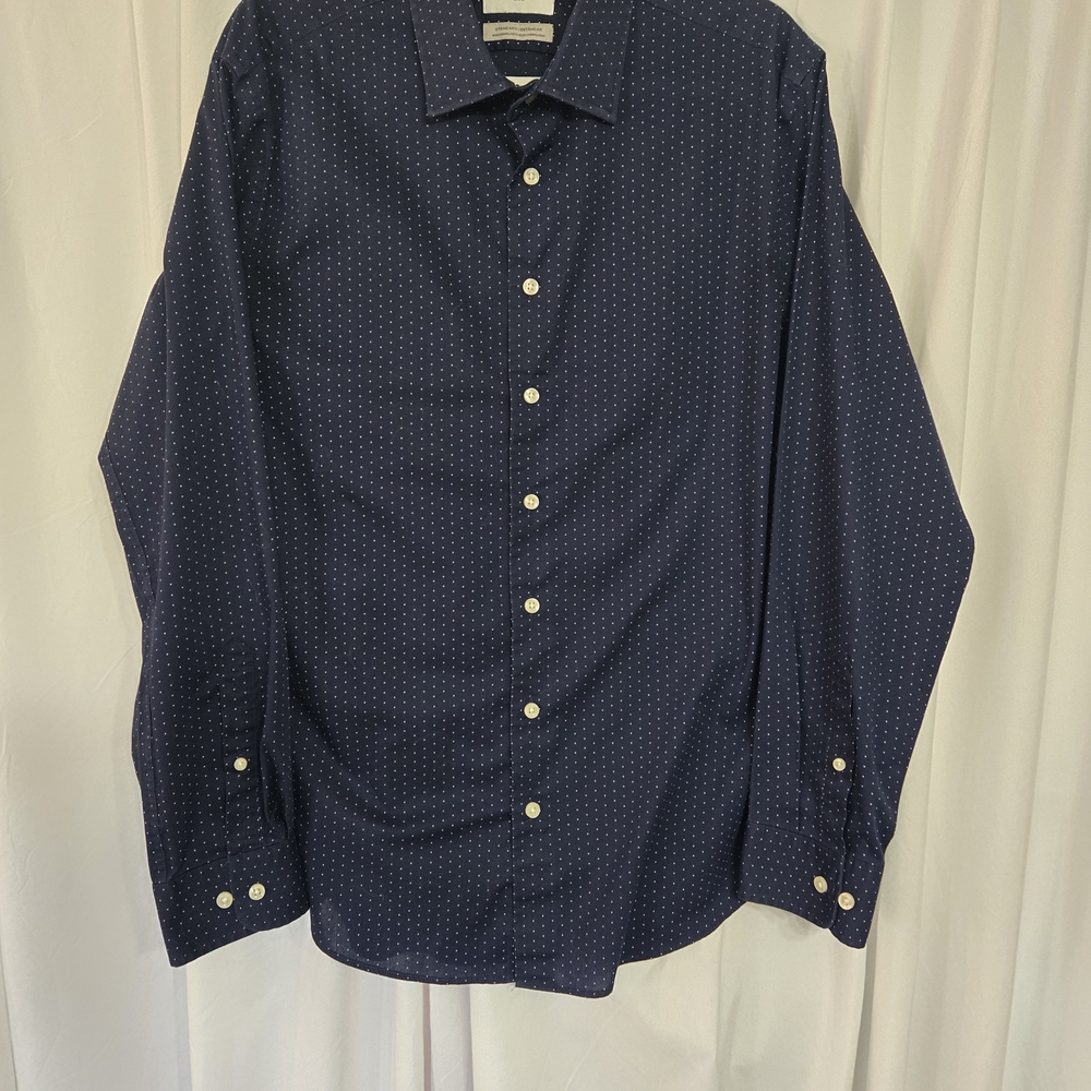 Goodfellow & Co Standard Navy Blue Dot Print Button Down Shirt Size L